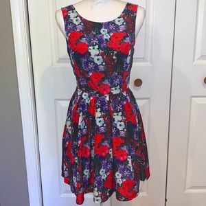 Flower pattern dress